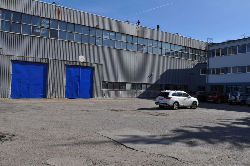 Wynajem hali produkcyjno - magazynowej 3239m2