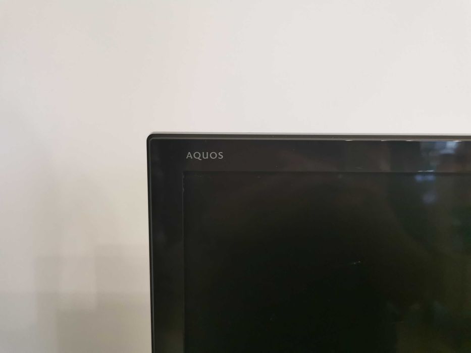 TV 32'' SHARP z komputerem Kiano