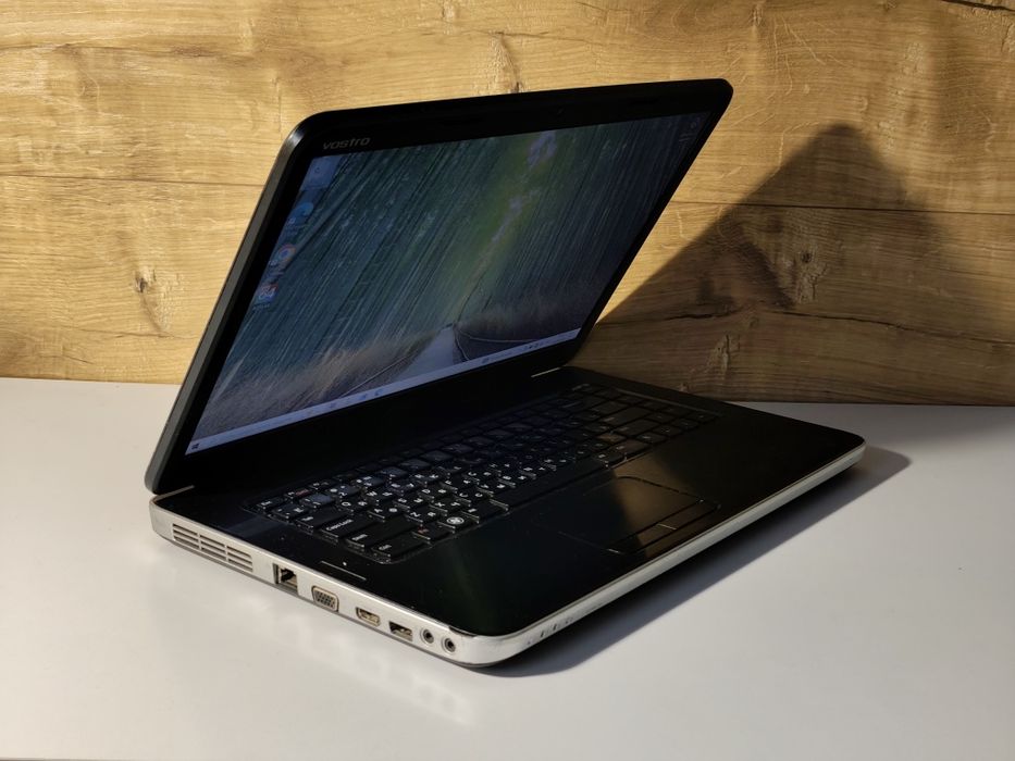 Абсолютно справний і супернадійний ноутбук DELL 15.6"/Intel /6 ОЗП/SSD
