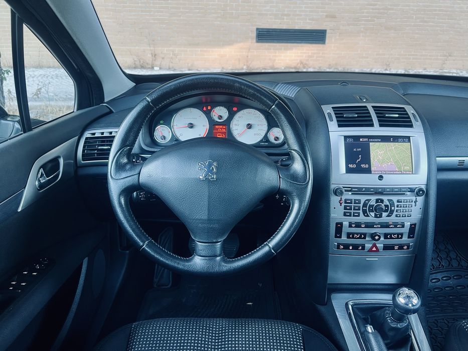 Peugeot 407 — fotografia 10