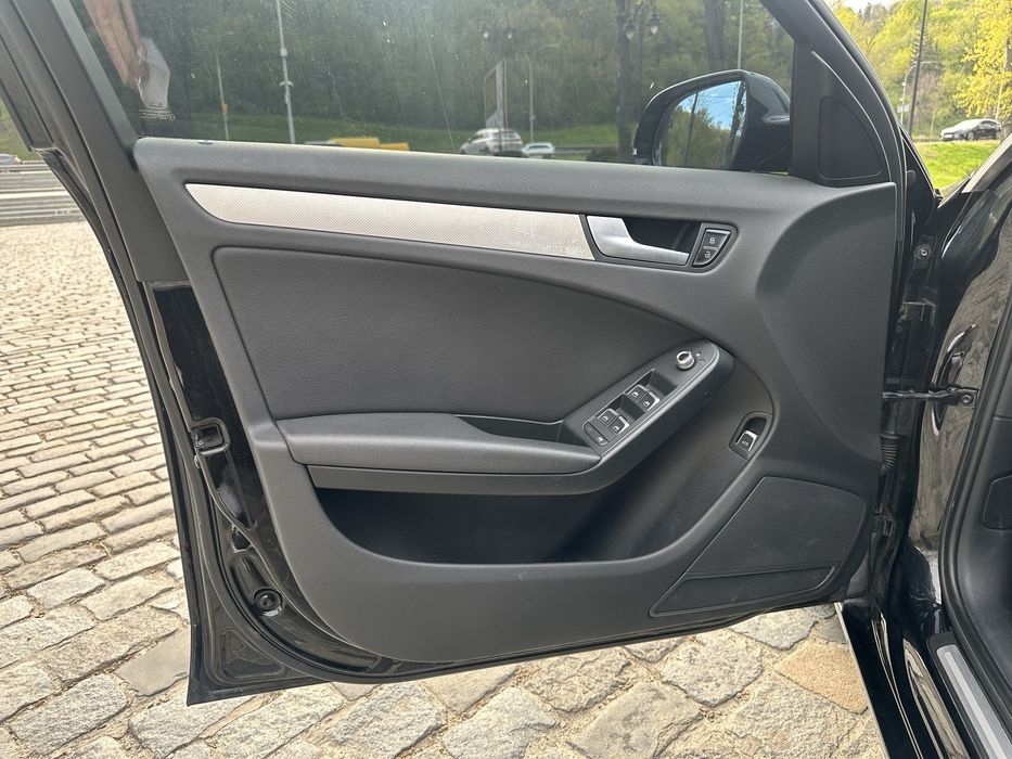 Audi a4 b8 2012
