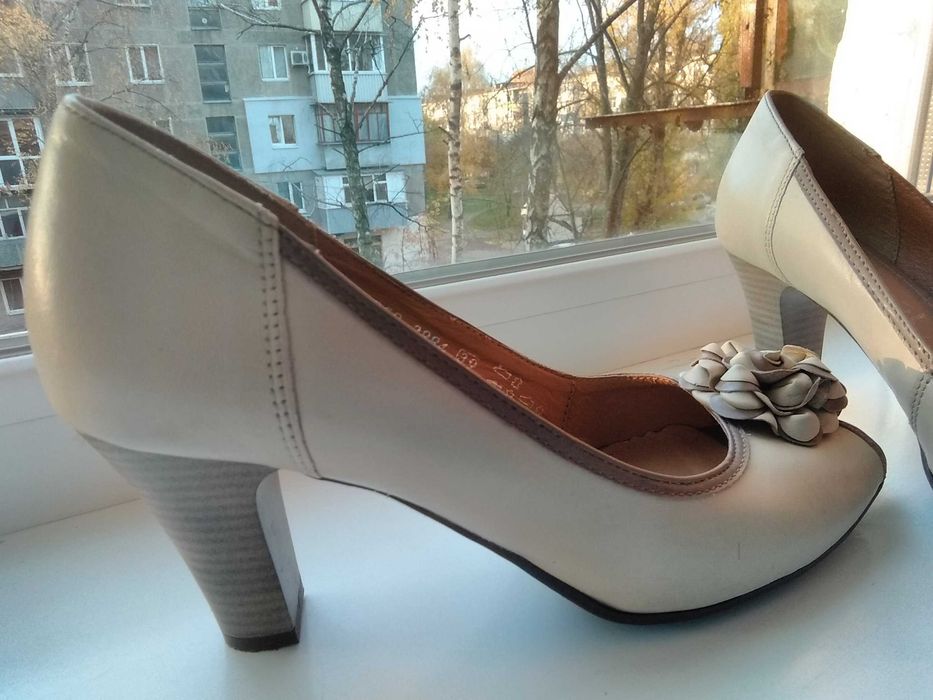 Продам туфли б/у