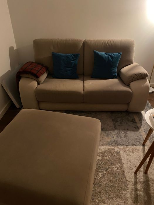 Sofá + puff praticamente como novos