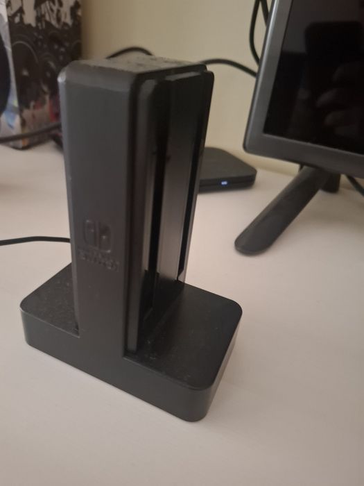 Nintendo Switch + extras
