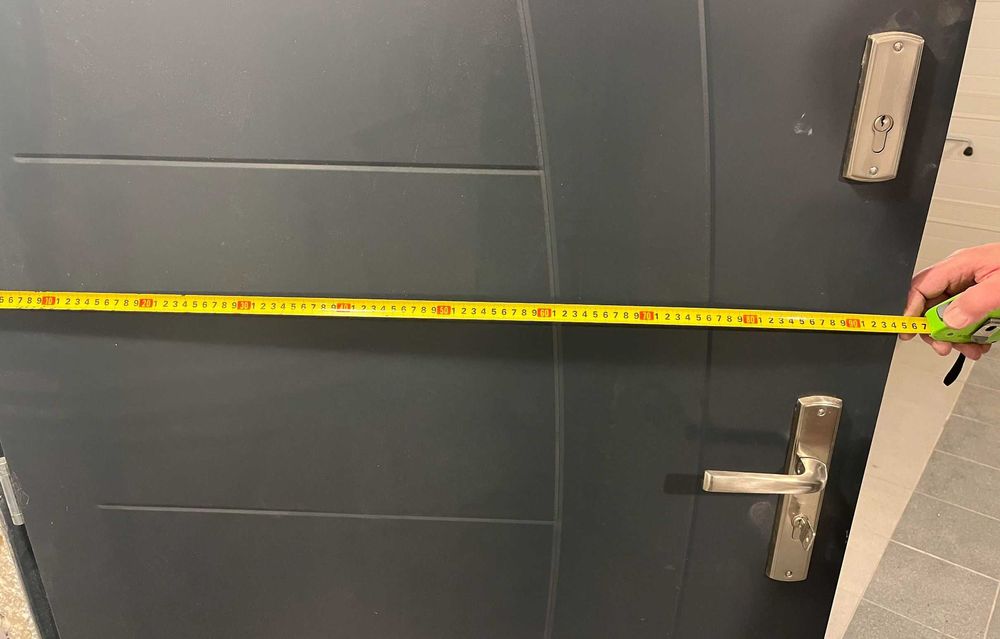 Drzwi zewnętrzne lewe 90 cm z ościeżnicą