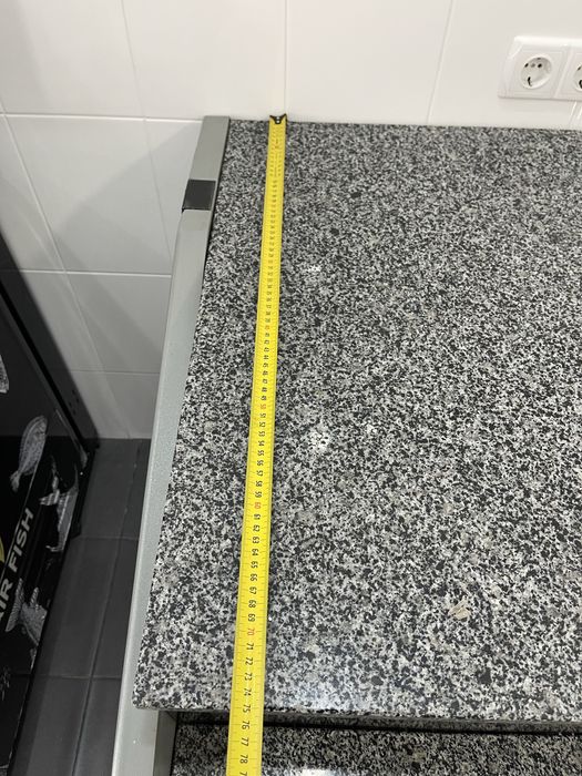 Продам стол для магазина гранитная столешница