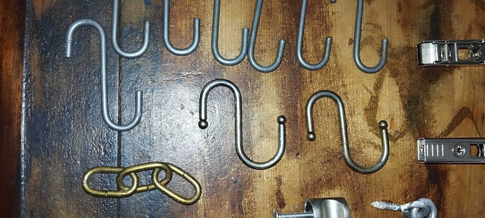 Ferragens diversas para aproveitamento