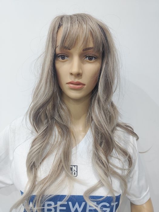peruka blond popielaty falowana z grzywką nowa