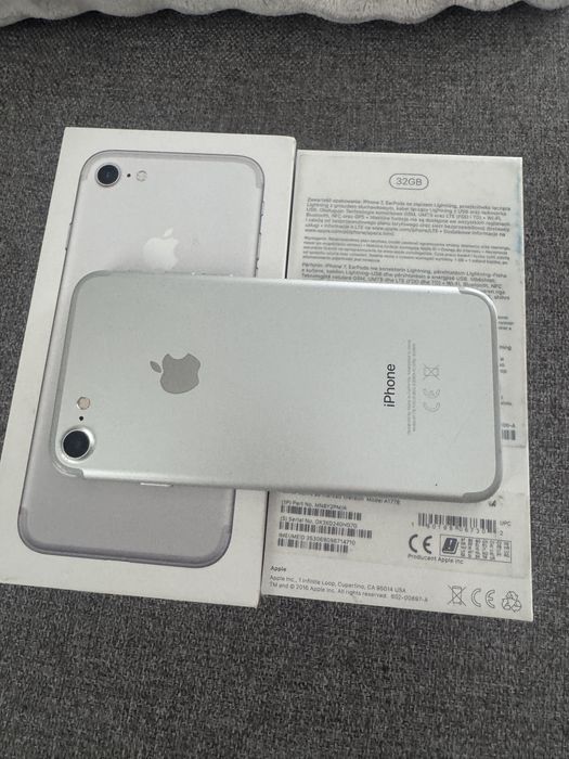 Iphone 7 32gb srebrny Nikielkowo • OLX.pl