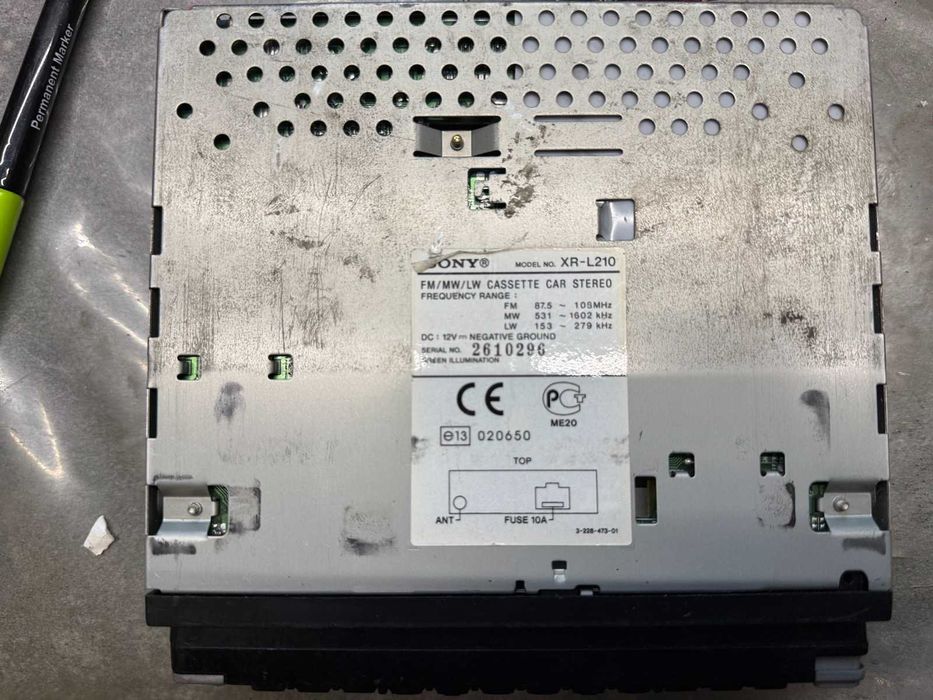 Radio samochodowe SONY XR-L210 Kasetowe 45W
