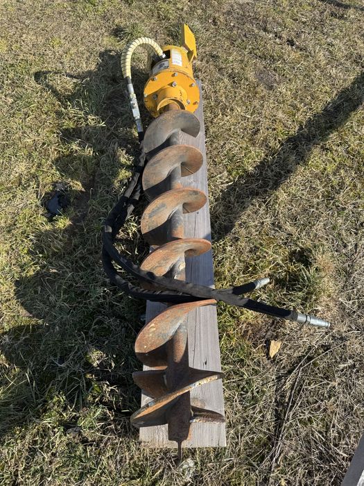 Wiertnica koparka , mini koparka , koparko ładowarka