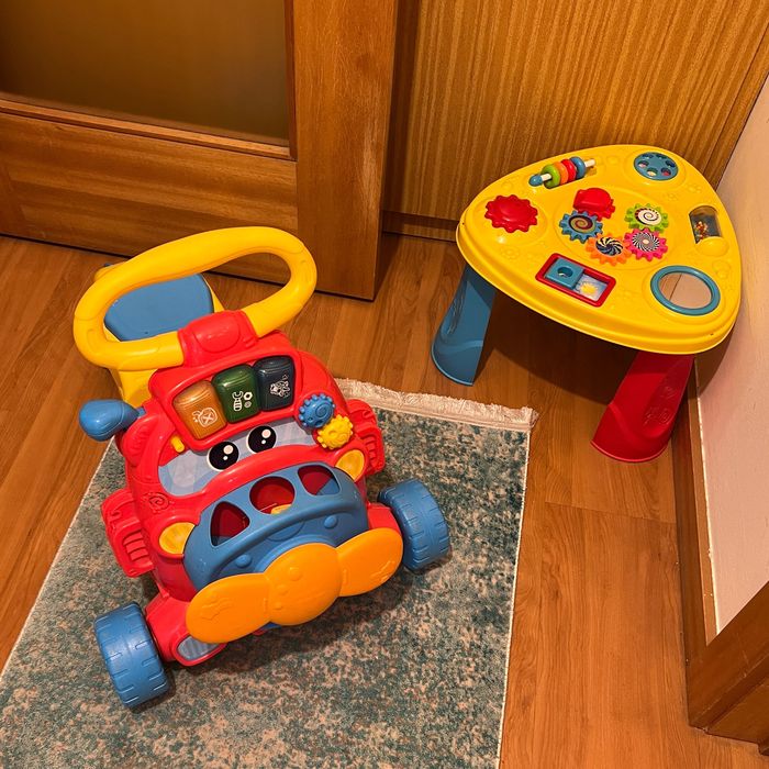 Carro e mesa bebé