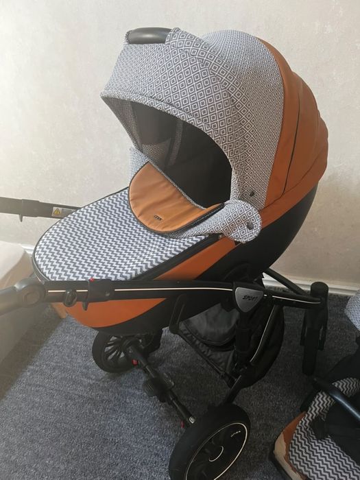 Продам дитячу коляску