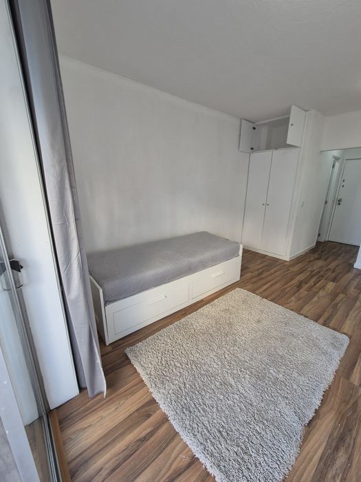 Apartamento t0 mobilado e equipado  junto a casa da musica com fiador e 1 mes de caucao