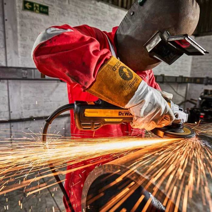 DeWALT DWE4357 Шліфмашина кутова - болгарка мережева безщіткова