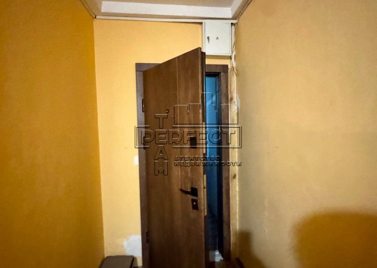 Продаж 2к квартири Якуба Коласа 5