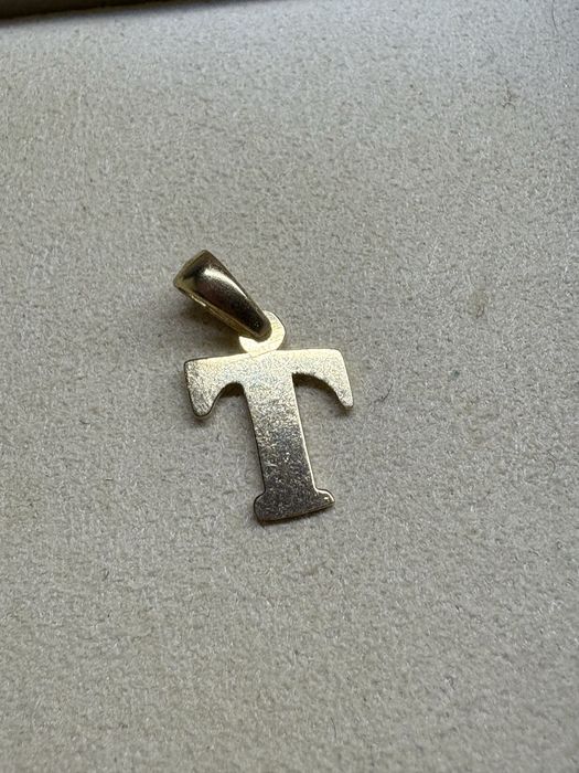 Nowa złota zawieszka