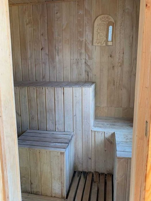 Продаж земельної ділянки з будинком в Чернігівській обл., с. Клочків