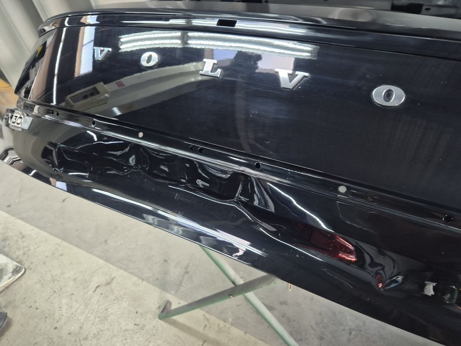 Volvo EX30 klapa OEM