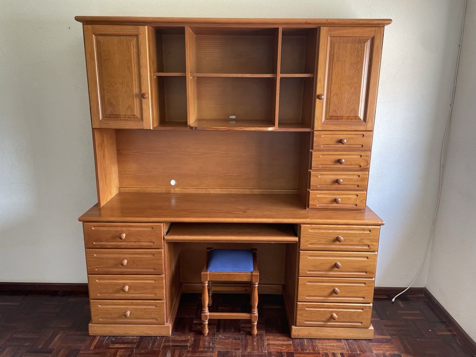Conjunto de quarto duplo completo em madeira de pinho