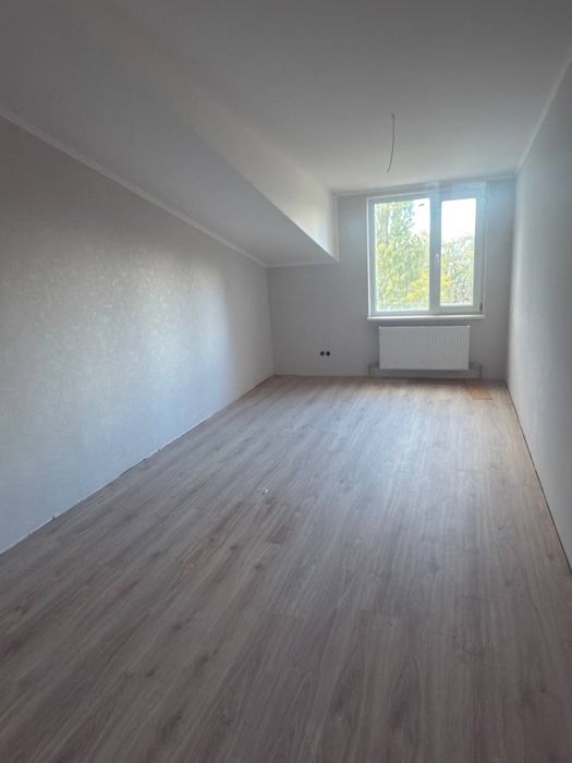 Продам эксклюзивную 4-комн. квартиру на Победе