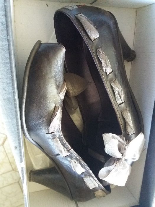 Sapatos muito elegantes e confortáveis