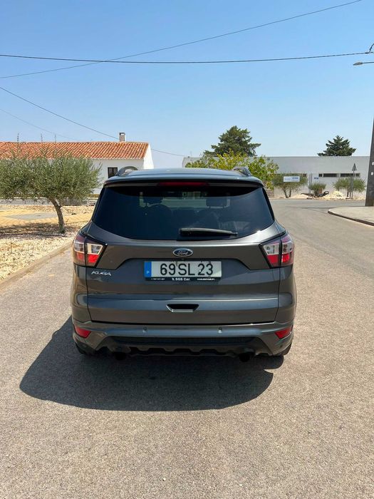 Ford Kuga 1.5 TDCi ST-Line 120 CV | Nacional | Muito Equipado