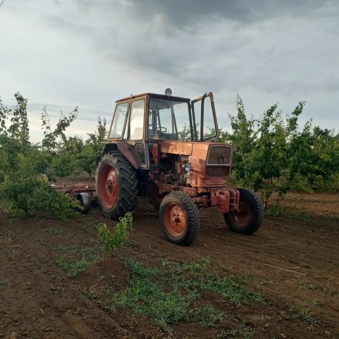 Продам трактор юмз6