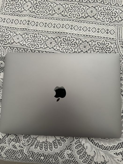 Macbook Pro 13” M2