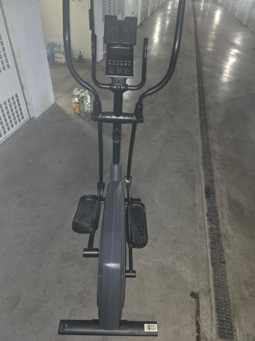 Orbitrek magnetyczny SportsTech – w pełni sprawny