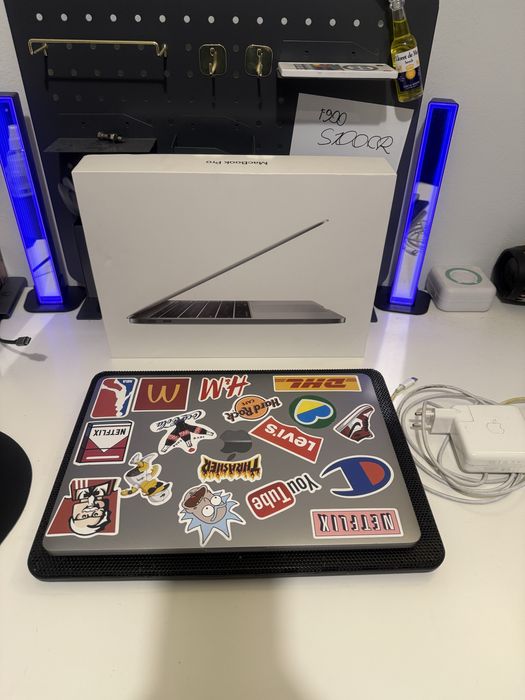 MacBook Pro 13 2017 i5 250GB 8GB RAM A1708 Intel Tytanowy Bdb stan