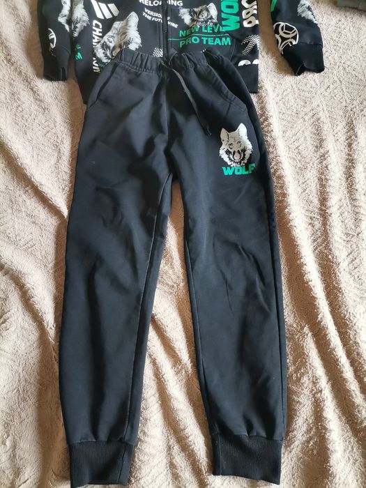 Dres rozmiar 134/140