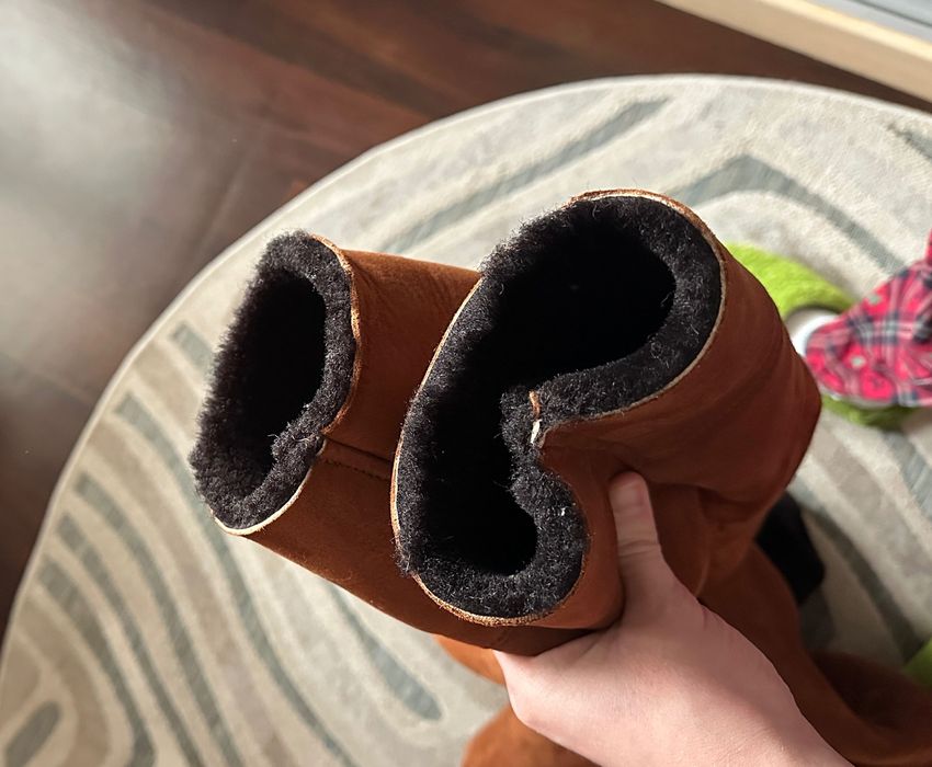 Натуральна дублянка з капюшоном