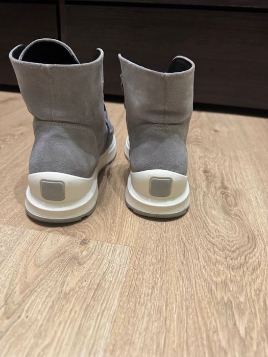 Продам жіночі черевики