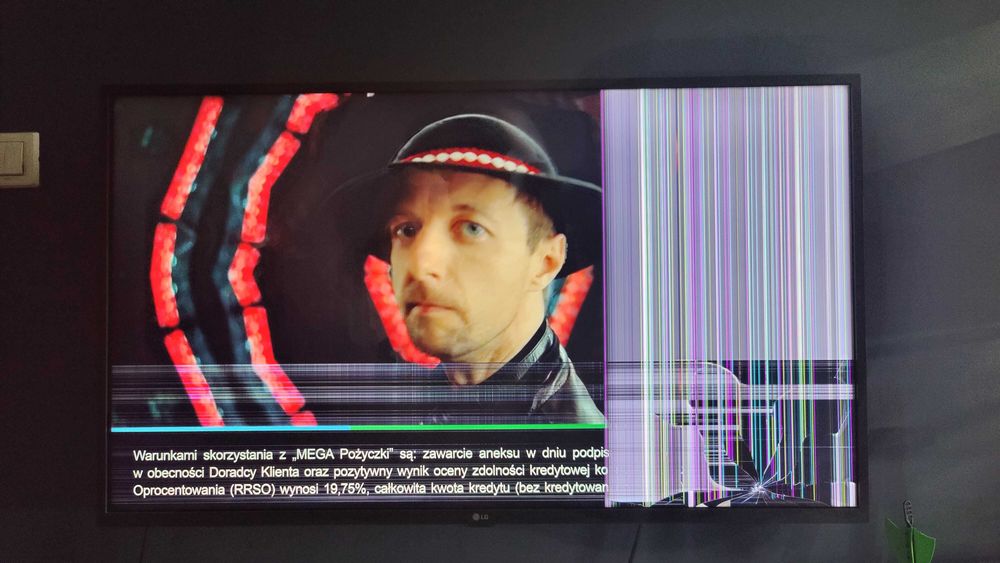 LG  43UN74003LB uszkodzony