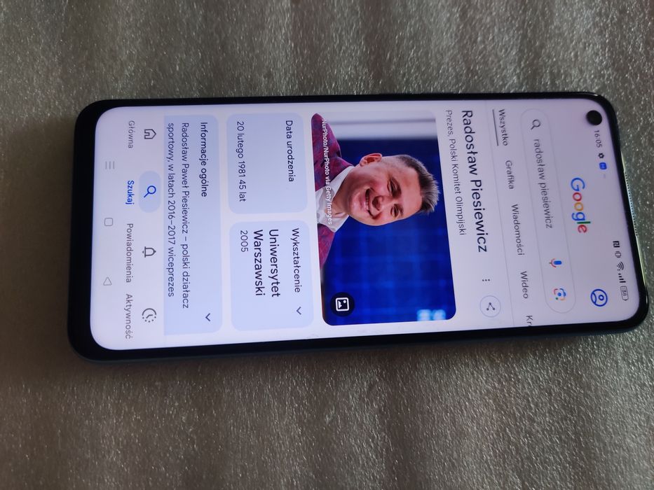 Realme 9i  Android 13.0 W  bardzo ładnym stanie.