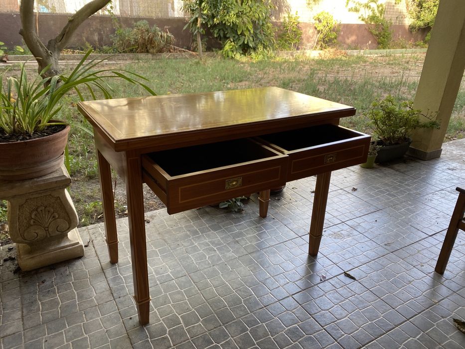 Secretária Vintage com embutidos