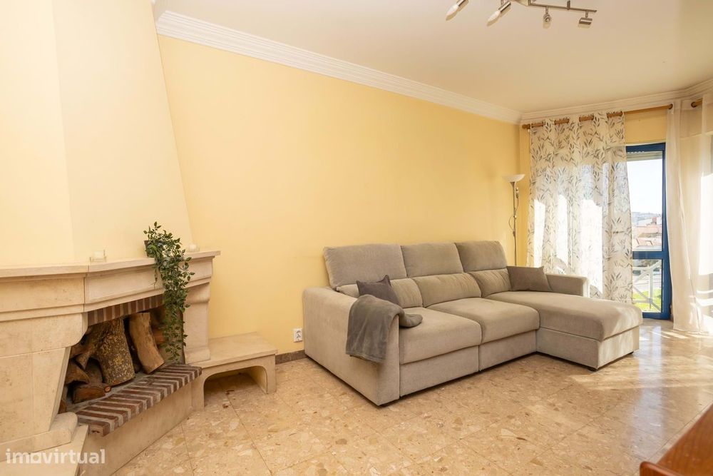 T3 c/ varandas e elevador – Loures (junto à Biblioteca José Saramago)