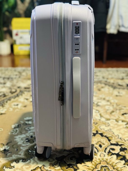 Чемодан HOROSO Wanderlust series, лавандовий, майже новий