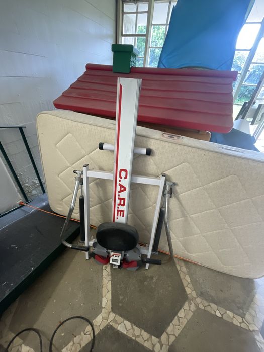 Maquina de exercicio C.A.R.E