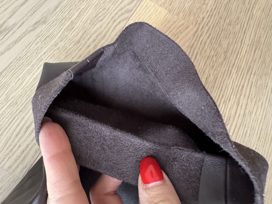 Штани з екошкіри