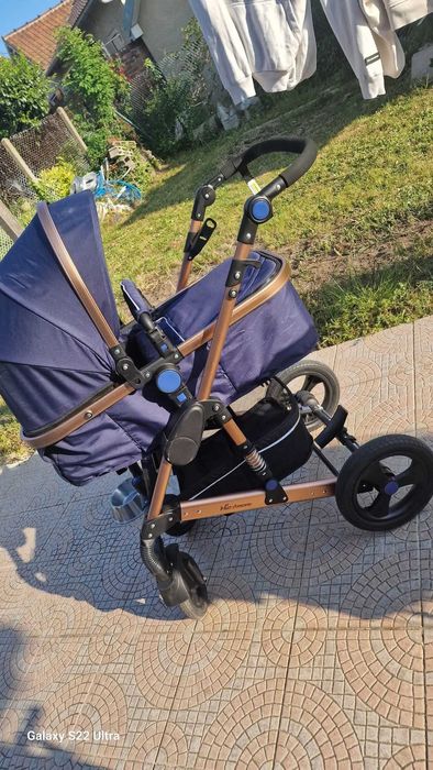 Carrinho de bebe trio!