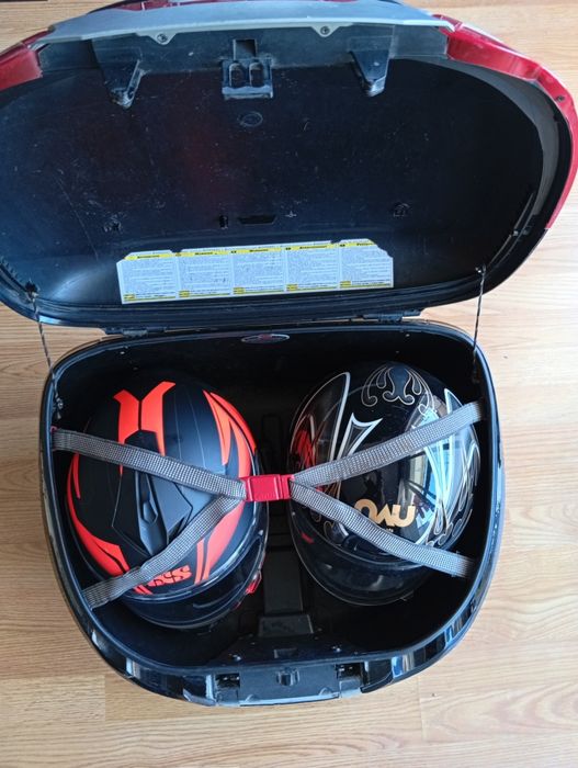 Top Case Givi Maxia E55 Monokey com Base