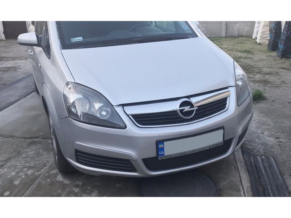 Opel Zafira Зимова накладка на решітку (2005-2008) матова