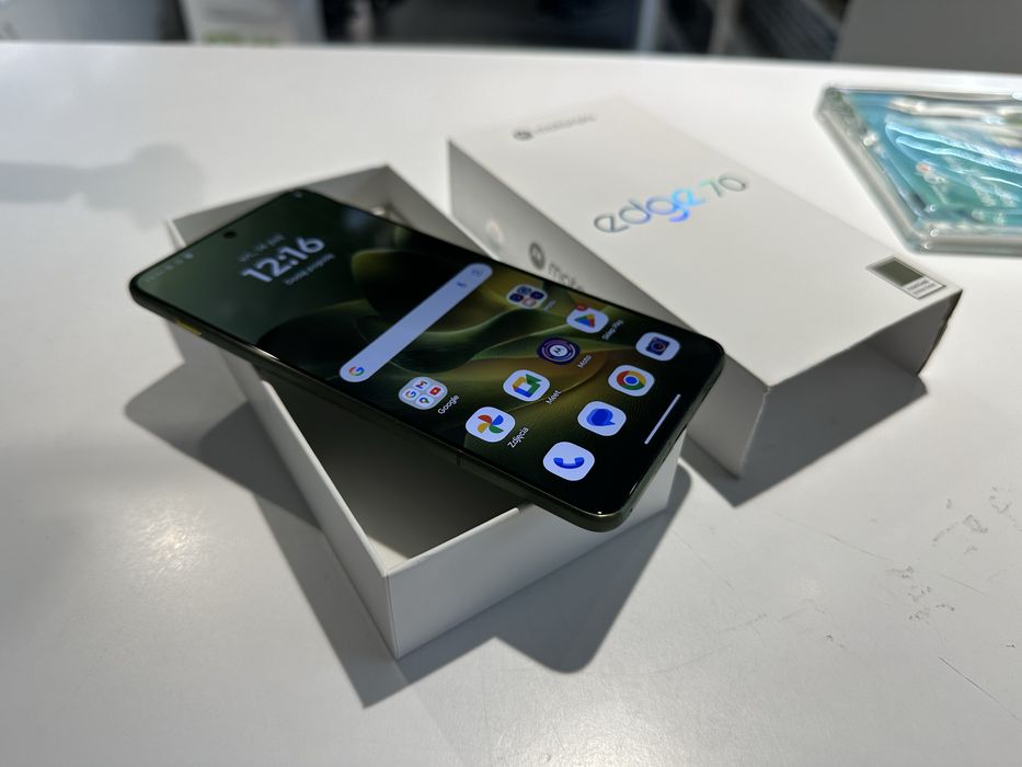 Motorola Edge 70, gwarnacja, pudelko