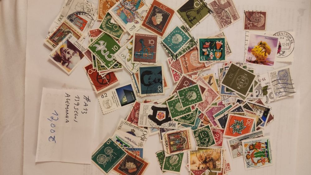 Vários lotes de selos (B)