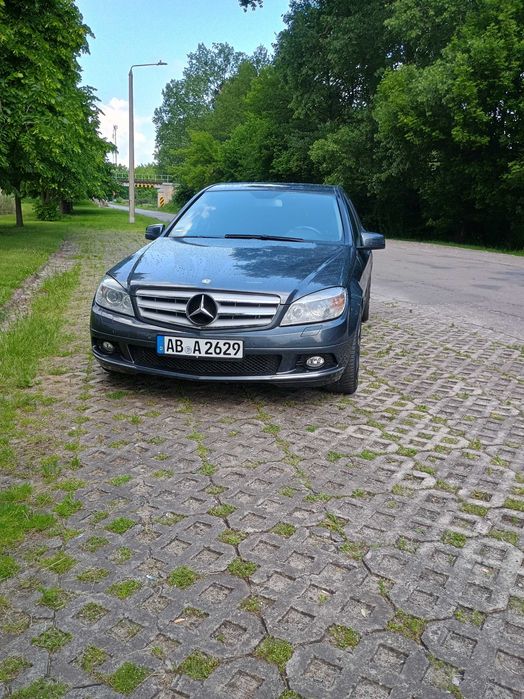 Mercedes klasa c  1,8 benzyna