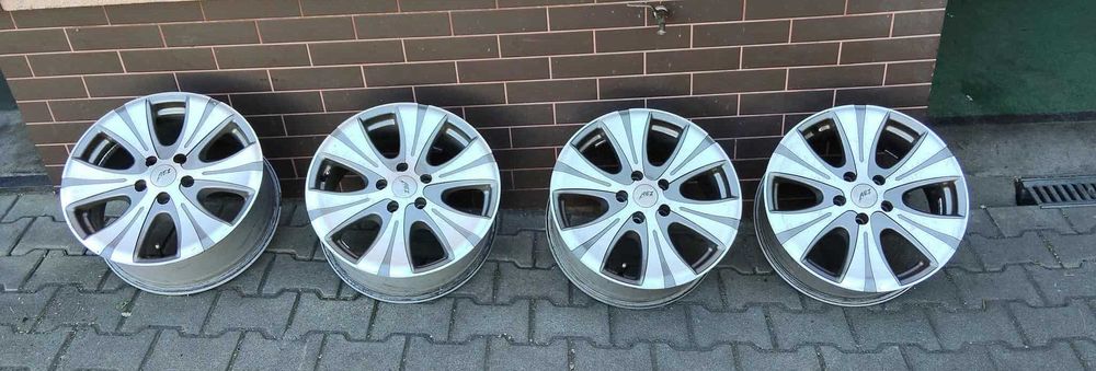 Felgi aluminiowe 17 cali Kia / Hundai ET 35 rozstaw śrub 5 x 114,3