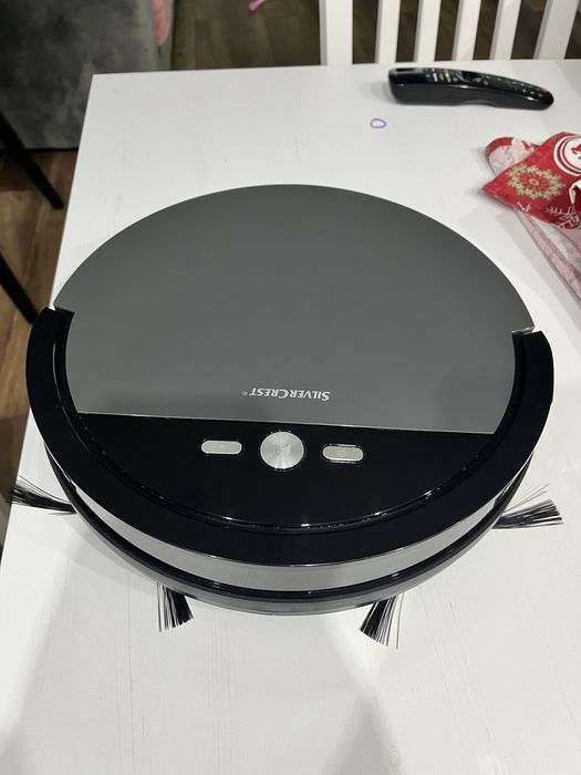 Robot sprzatajacy mopujacy jak nowy duzo dodatkow