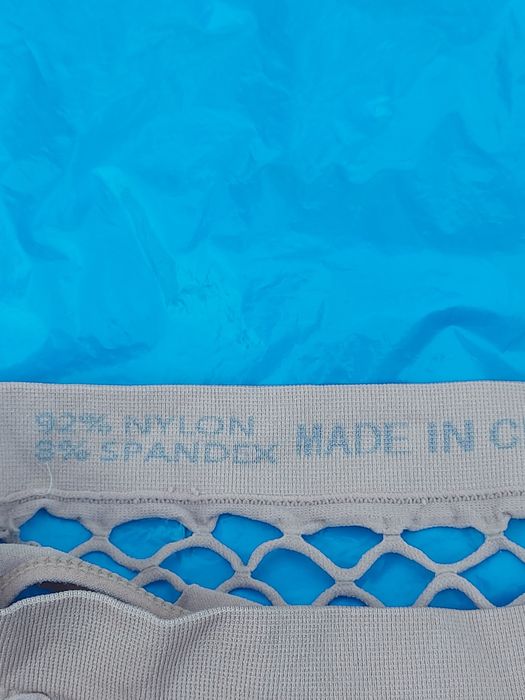 Stringi damskie kremowe rozmiar S